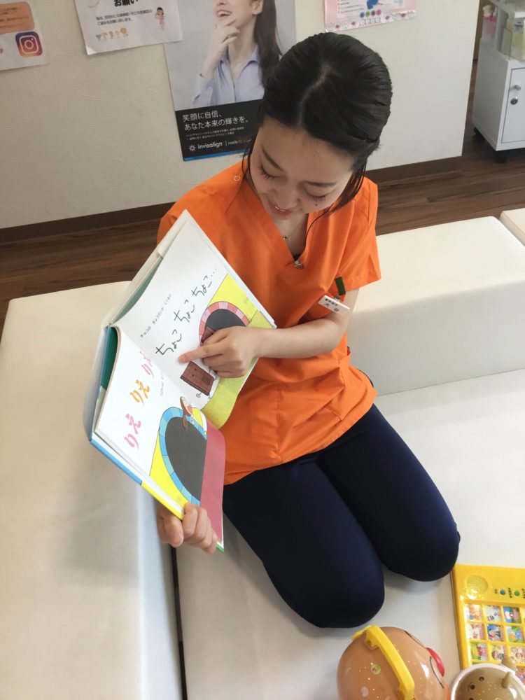 第169回　絵本の読み聞かせ